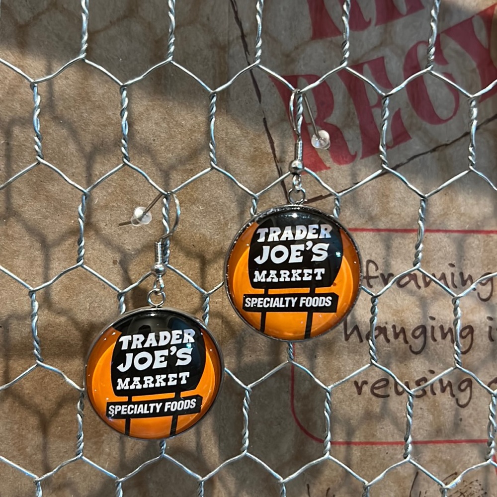 Trader Joe’s earrings 25mm orange